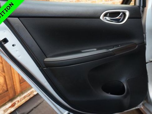 Certified 2019 Nissan Sentra SV w/ Special Edition Package image 40