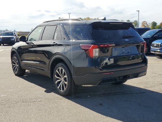 New 2027 Ford Explorer ST-Line AWD/4WD image 3