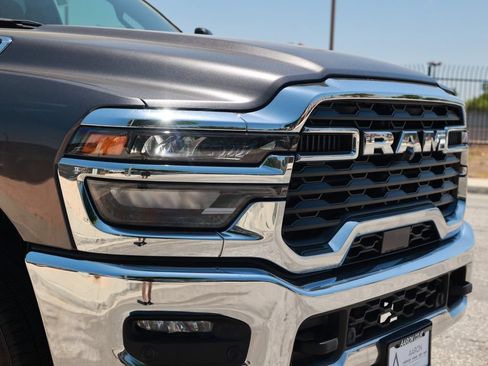 Used 2025 RAM 2500 Big Horn AWD/4WD image 7