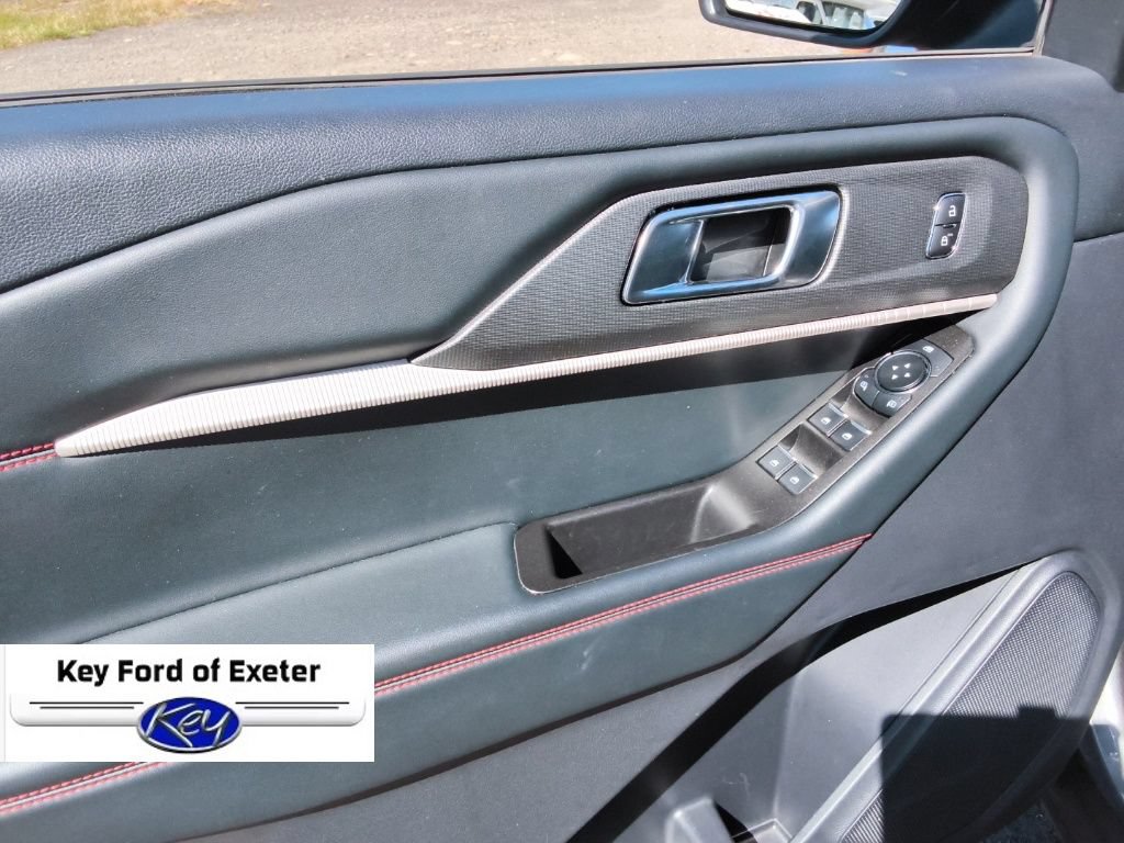 Used 2025 Ford Explorer ST-Line AWD/4WD image 19