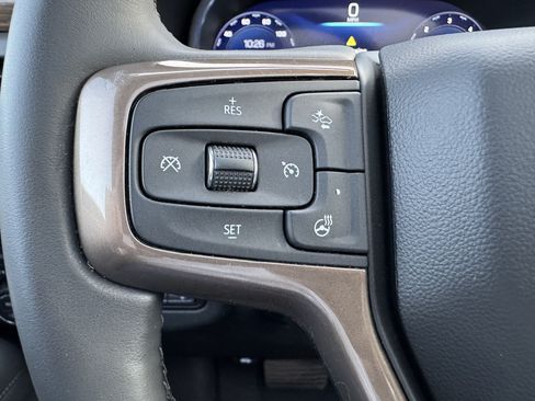 Used 2023 Chevrolet Tahoe High Country AWD/4WD image 16