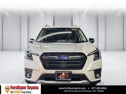 Used 2023 Subaru Forester Touring image 2