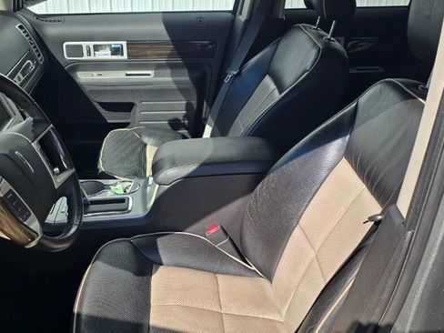 Used 2008 Lincoln MKX Base AWD 4dr SUV image 8