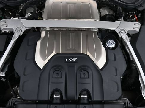 Used 2022 Bentley Flying Spur V8 AWD/4WD image 32