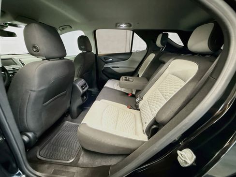 Used 2020 Chevrolet Equinox LS FWD image 26