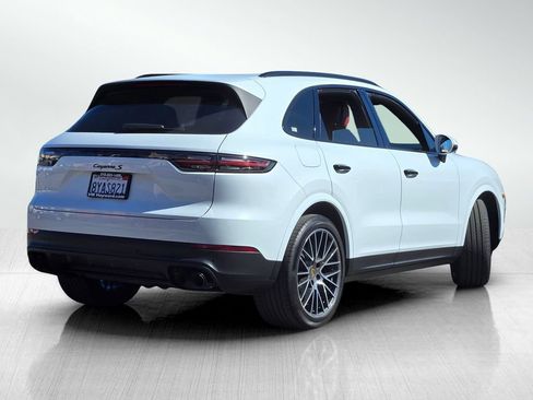 Used 2021 Porsche Cayenne S w/ Premium Package Plus AWD/4WD image 5
