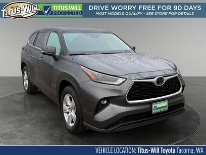 Used 2023 Toyota Highlander LE