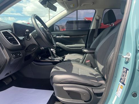 Used 2024 Kia Seltos S AWD/4WD image 26