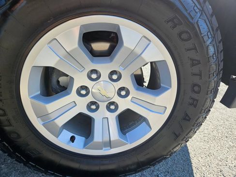 Used 2017 Chevrolet Silverado 1500 LT w/ All Star Edition AWD/4WD image 31