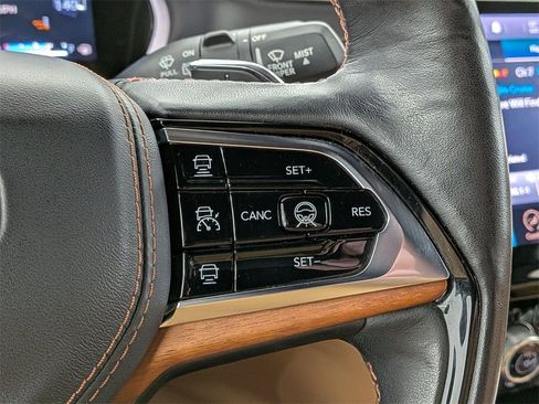 Used 2021 Jeep Grand Cherokee L Summit image 21