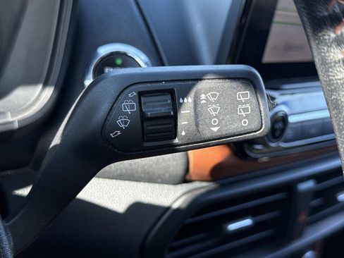 Used 2021 Ford EcoSport SE w/ SE Convenience Package image 17