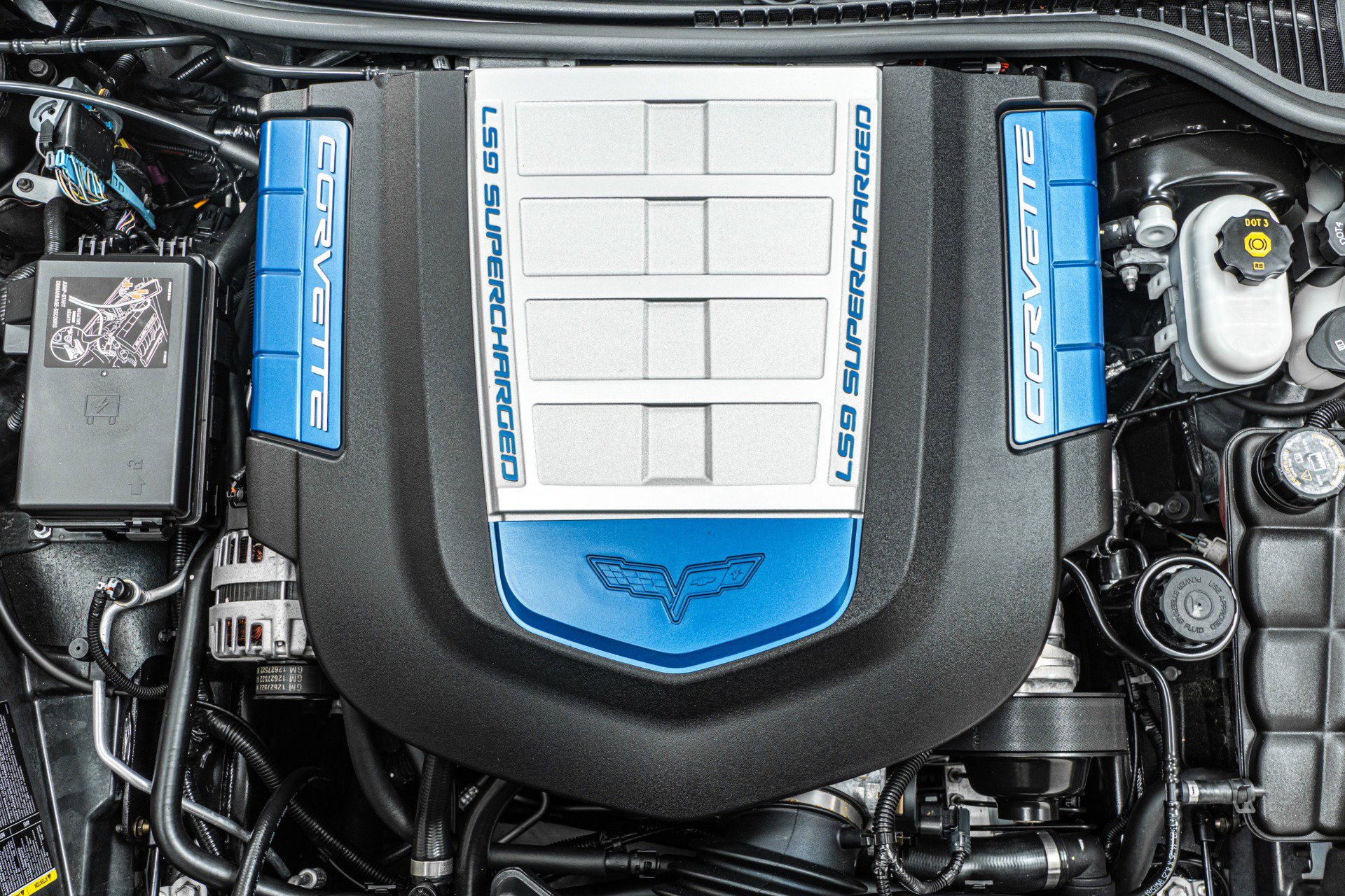Used 2010 Chevrolet Corvette ZR1 w/ Preferred Equipment Group RWD image 12