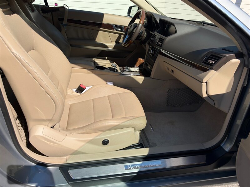 Used 2013 Mercedes-Benz E 550 Cabriolet image 28