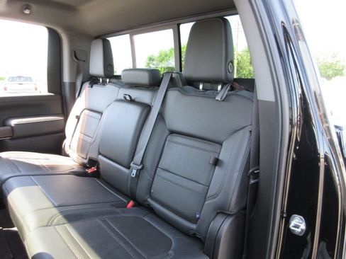Certified 2021 GMC Sierra 3500 Denali w/ Denali Ultimate Package AWD/4WD image 25