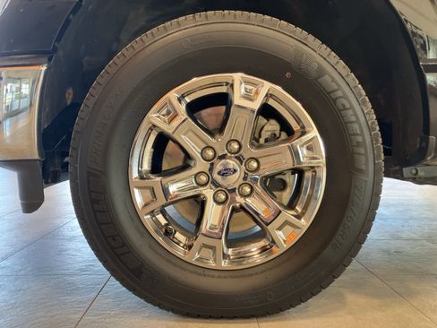 Used 2023 Ford F150 XLT w/ XTR Package image 9