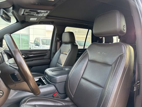 Used 2024 GMC Yukon Denali RWD image 18