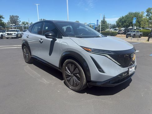 Certified 2024 Nissan Ariya AWD image 3