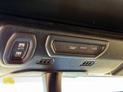 Used 2022 Jeep Wrangler Unlimited Rubicon 4xe w/ Steel Bumper Group image 15