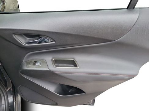 Used 2023 Chevrolet Equinox RS w/ RS Leather Package image 26