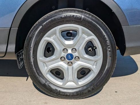 Used 2018 Ford Escape S image 17