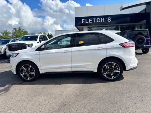 Used 2019 Ford Edge ST w/ Equipment Group 401A AWD/4WD image 9