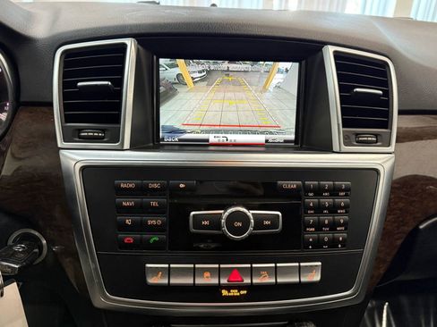 Used 2014 Mercedes-Benz ML 350 ML 350 4MATIC Sport Utility 4D w/ Premium 1 Package image 34