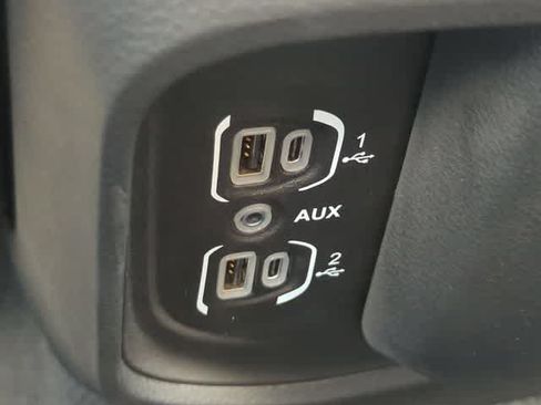 Used 2023 RAM 1500 Big Horn AWD/4WD image 31