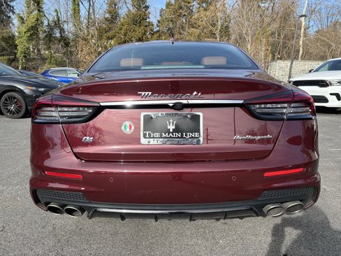 Used 2022 Maserati Quattroporte Modena Q4 image 4