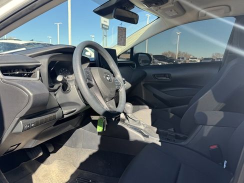 Used 2024 Toyota Corolla LE image 9