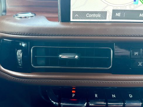 Used 2023 Lincoln Aviator Reserve w/ Equipment Group 201A image 31