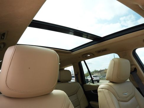 Certified 2023 Cadillac XT6 Premium Luxury w/ Platinum Package image 27