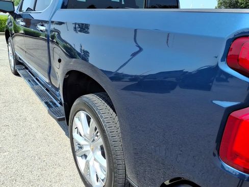 Used 2023 Chevrolet Silverado 1500 High Country AWD/4WD image 21