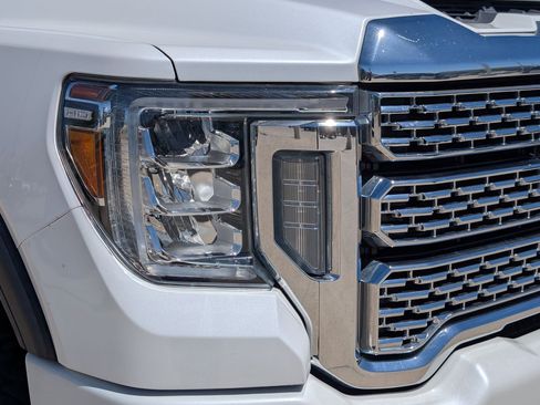 Used 2020 GMC Sierra 3500 Denali w/ Denali Ultimate Package AWD/4WD image 10