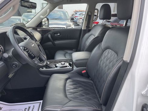 Used 2024 Nissan Armada Platinum w/ Captain's Chairs Package image 9