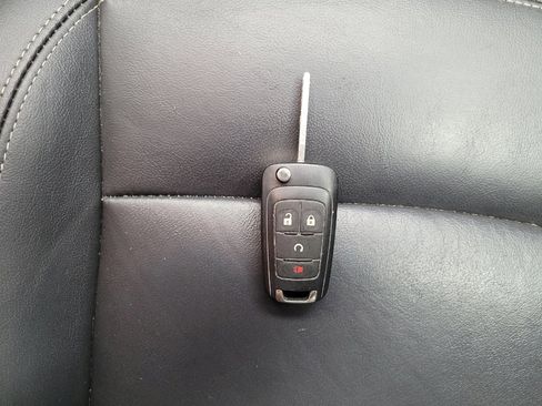 Used 2016 Buick Encore Premium image 32