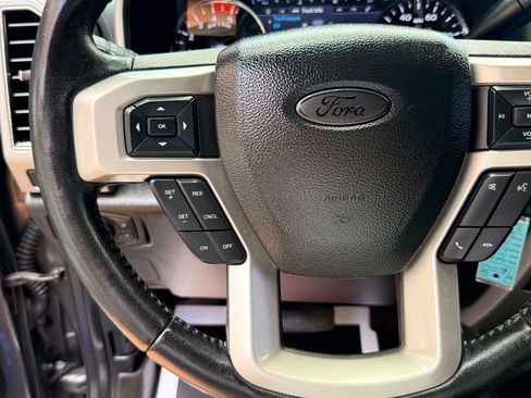 Used 2021 Ford F350 Lariat w/ Lariat Value Package AWD/4WD image 26