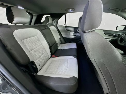 Used 2022 Chevrolet Equinox LS FWD image 31
