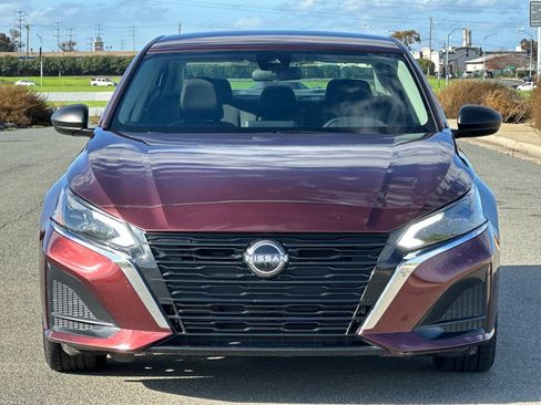 Used 2024 Nissan Altima 2.5 SV image 9