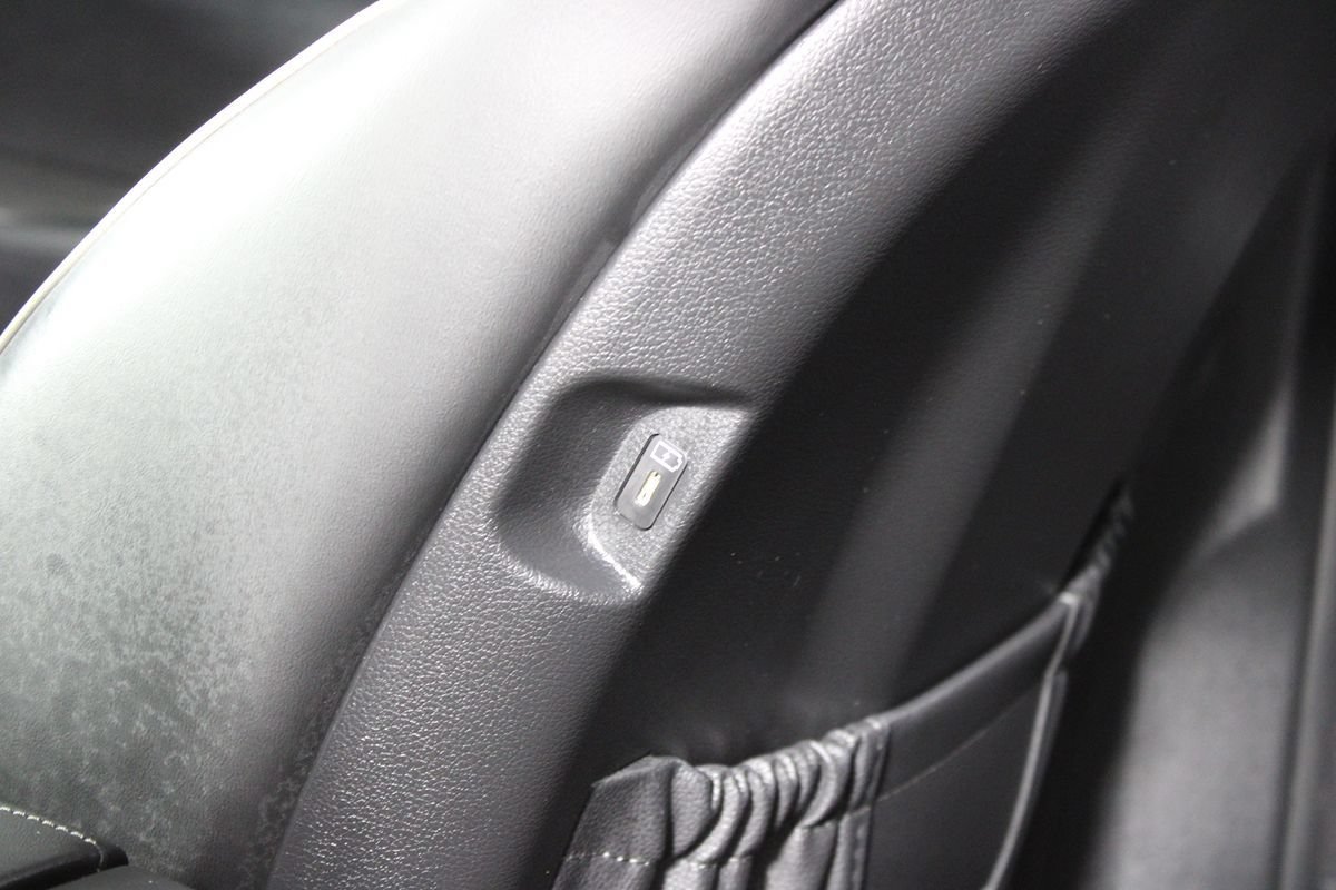 Used 2025 Hyundai Palisade SEL FWD image 27
