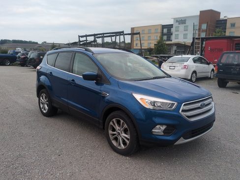 Used 2018 Ford Escape SEL AWD/4WD image 3