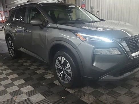 Used 2023 Nissan Rogue SV w/ SV Premium B Package image 7