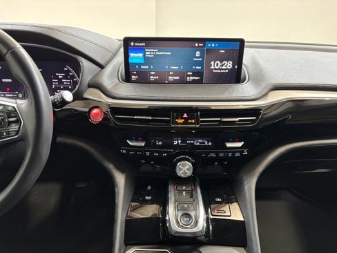 Used 2024 Acura MDX SH-AWD image 22