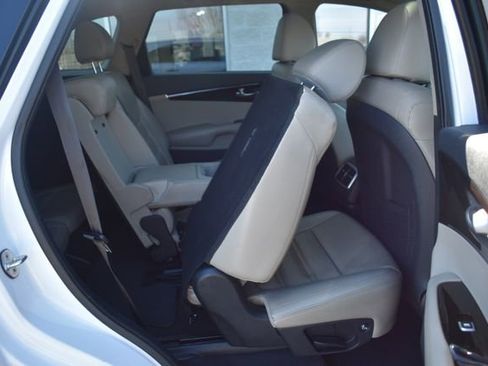 Used 2020 Kia Sorento EX FWD image 44