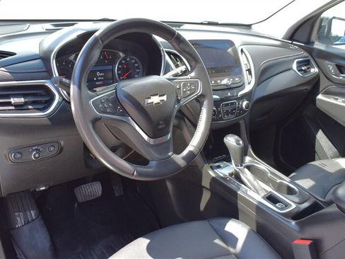 Used 2021 Chevrolet Equinox Premier w/ Redline Edition AWD/4WD image 3