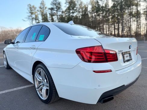 Used 2013 BMW 550i xDrive Sedan image 3