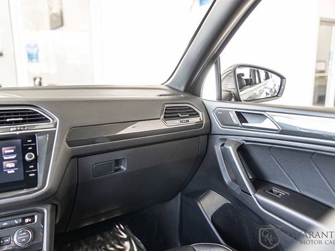 Used 2019 Volkswagen Tiguan SEL Premium image 39