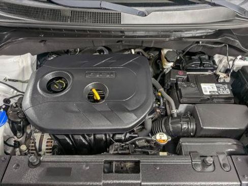 Used 2018 Kia Soul + FWD image 32
