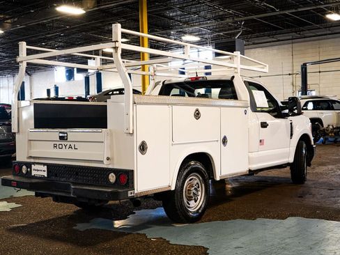 Used 2017 Ford F250 XL w/ XL Value Package RWD image 6