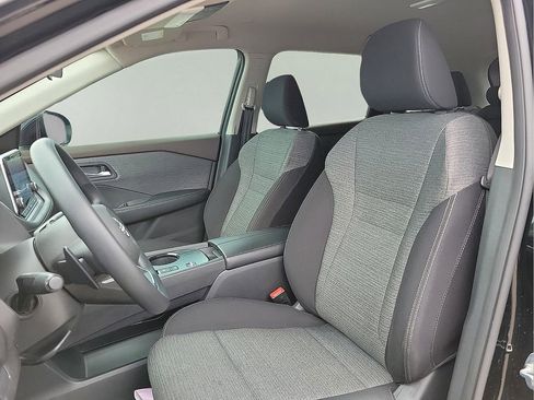Used 2023 Nissan Rogue SV FWD image 11