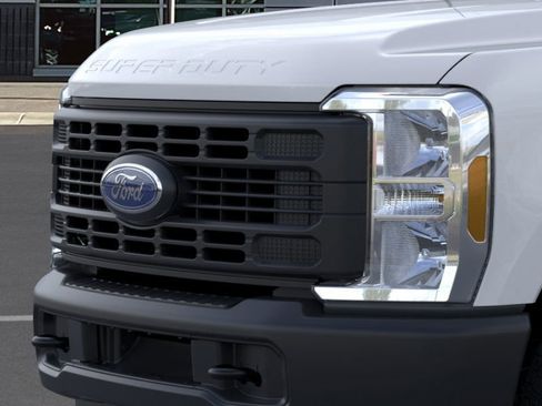 New 2026 Ford F350 XL AWD/4WD image 17